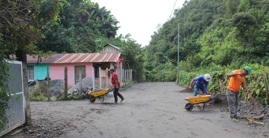 Mejoramiento de camino rural contribuirá al desarrollo de Senahú