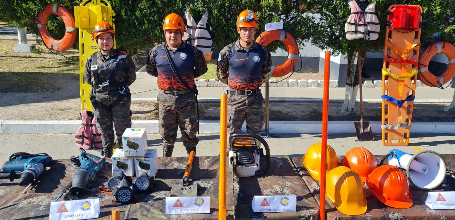 Soldados se instruyen para combatir incendios forestales en Huehuetenango