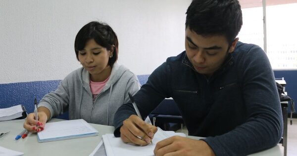 Mineduc crea cuatro nuevas carreras a nivel diversificado