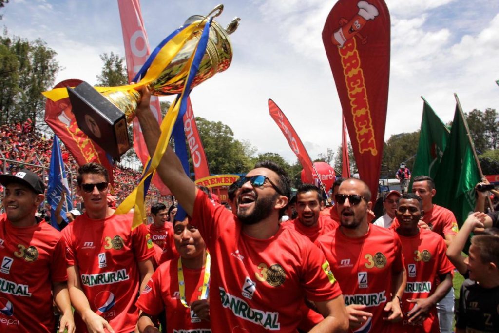 Cuándo fue la última vez que Municipal salió campeón nacional