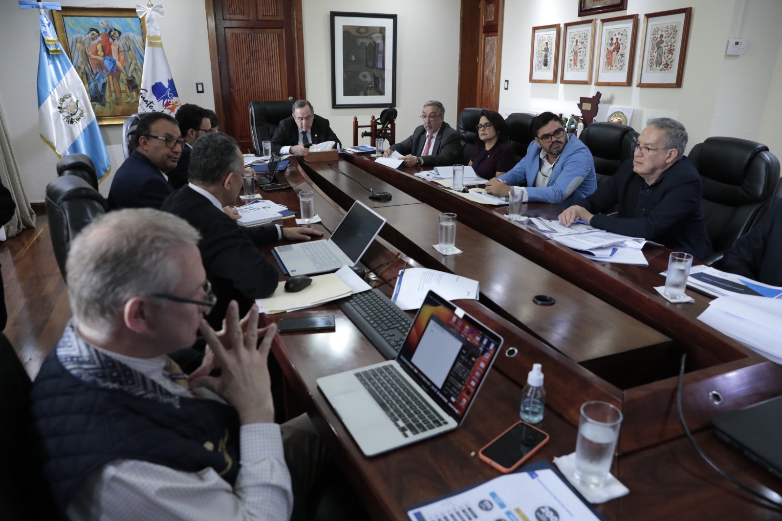 Salud presenta al jefe del Ejecutivo avances de planes establecidos para el año