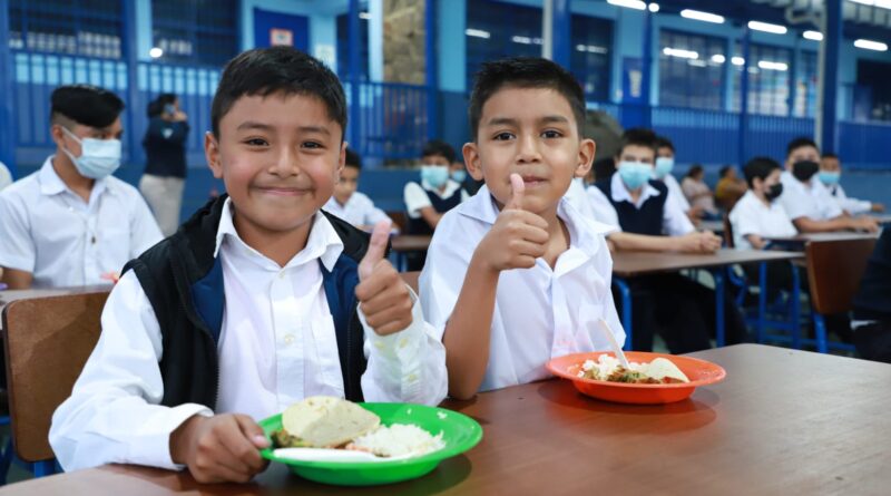 Alimentación llegará a 3.1 millones de estudiantes durante ciclo escolar 2023