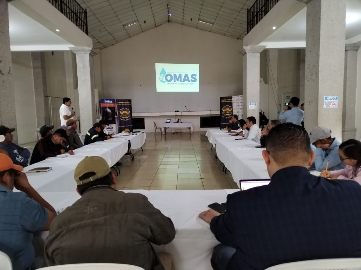 Capacitación sobre agua y saneamiento llega a los departamentos