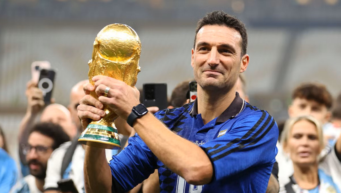 Lionel Scaloni renueva hasta el 2026