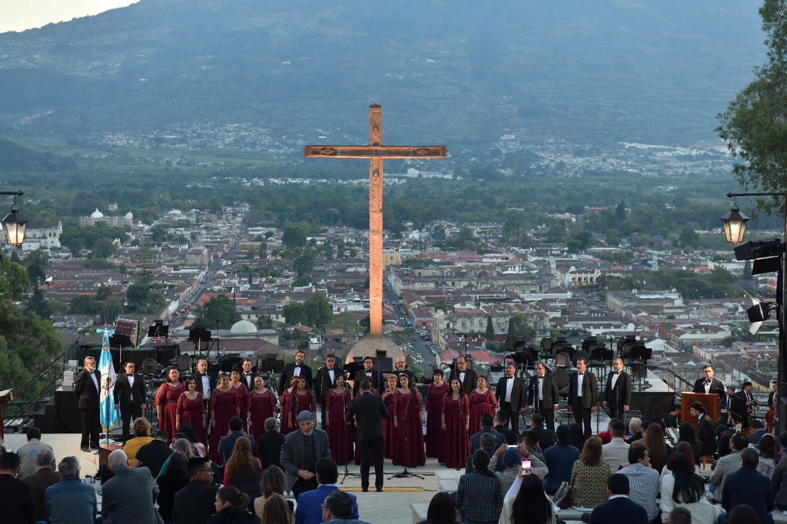 Cerro de la Cruz ya tiene imagen renovada