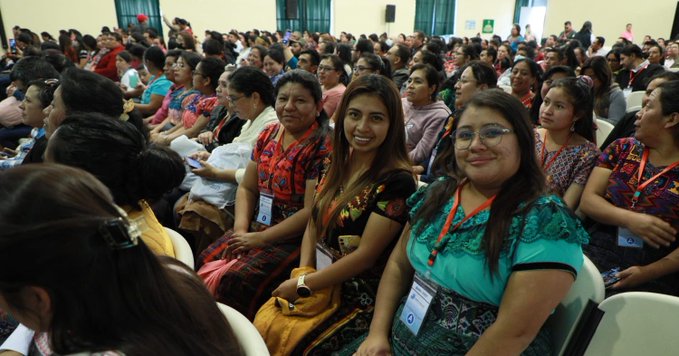 Cerca de 3 mil docentes egresados del Padep han participado en el primer congreso nacional