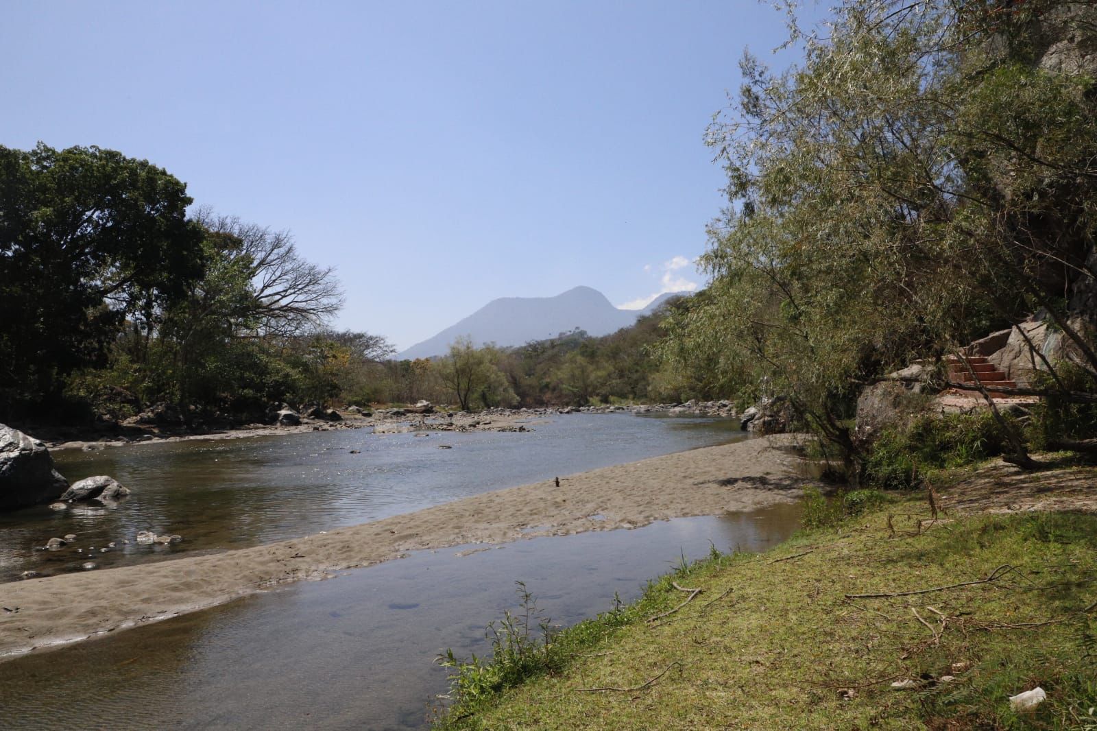 Continúan acciones para protección del río Los Esclavos