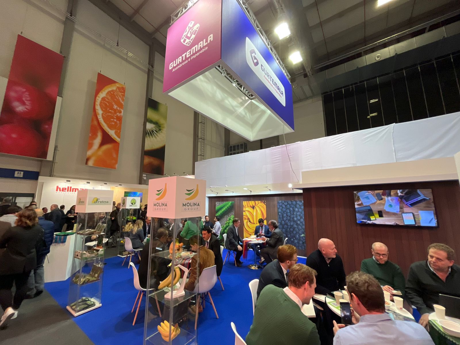 Presentan frutas y vegetales de Guatemala en la Feria Fruit Logística 2023