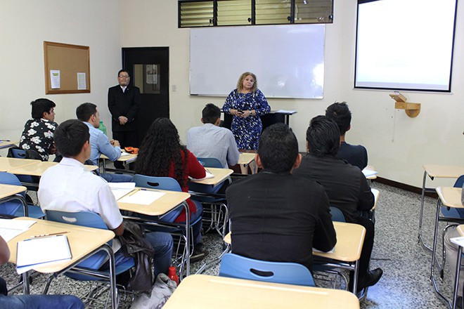 Fomentan la profesionalización y la cooperación interinstitucional