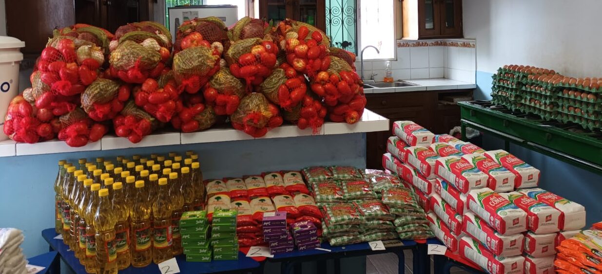 CADI de Livingston realiza primera entrega de alimentos