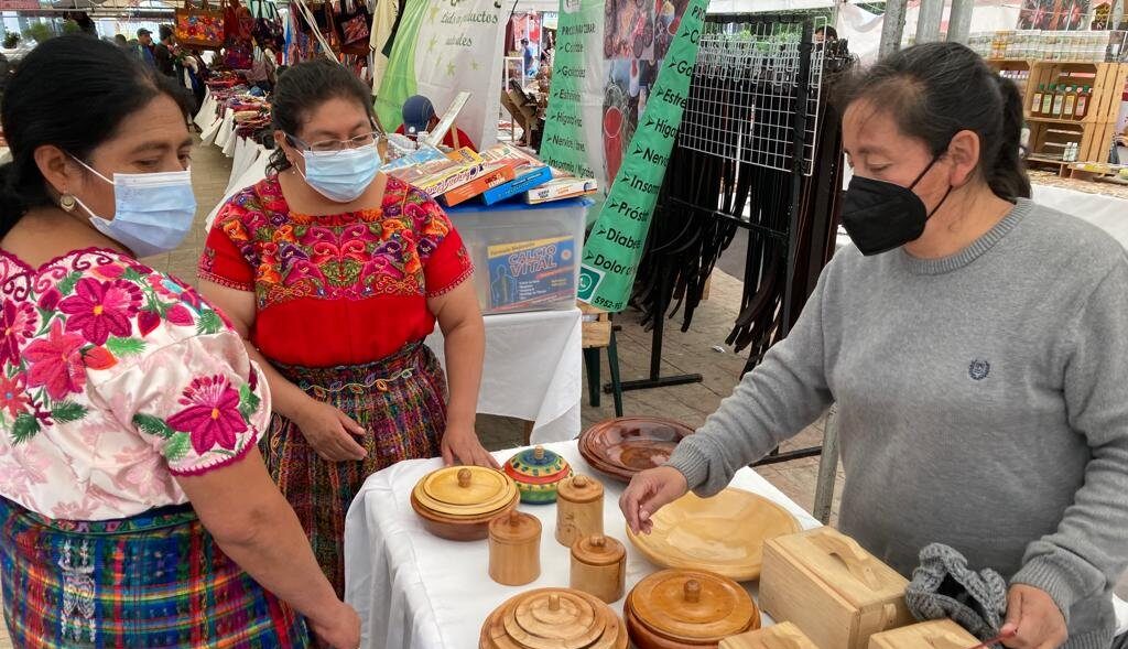 Buscan fortalecer las competencias de mujeres emprendedoras. /Foto: Vice mipyme