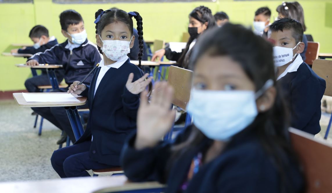 Ejecutivo reitera compromiso de fortalecer el sector educativo