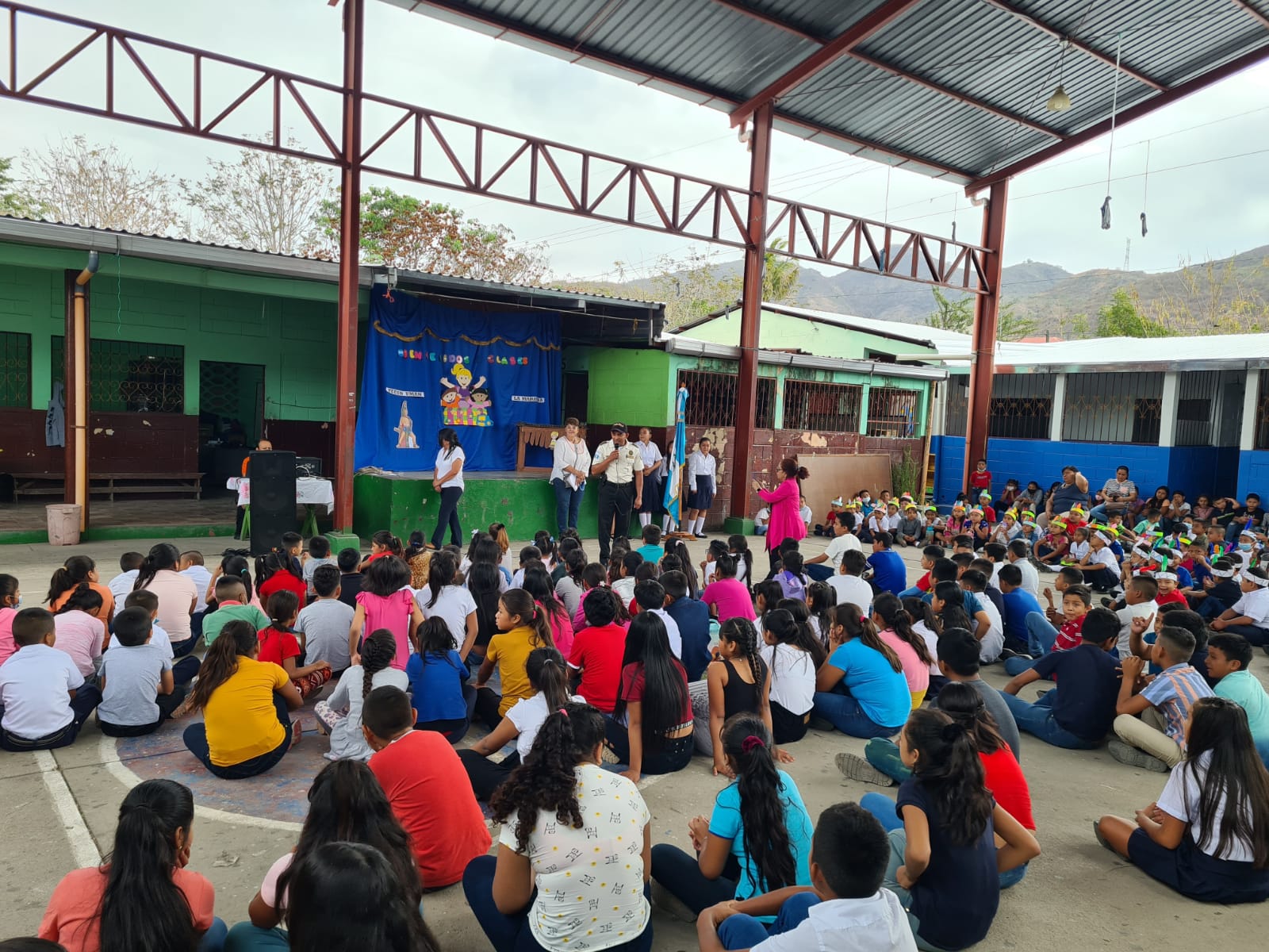 Realizan actividades de prevención en centros educativos