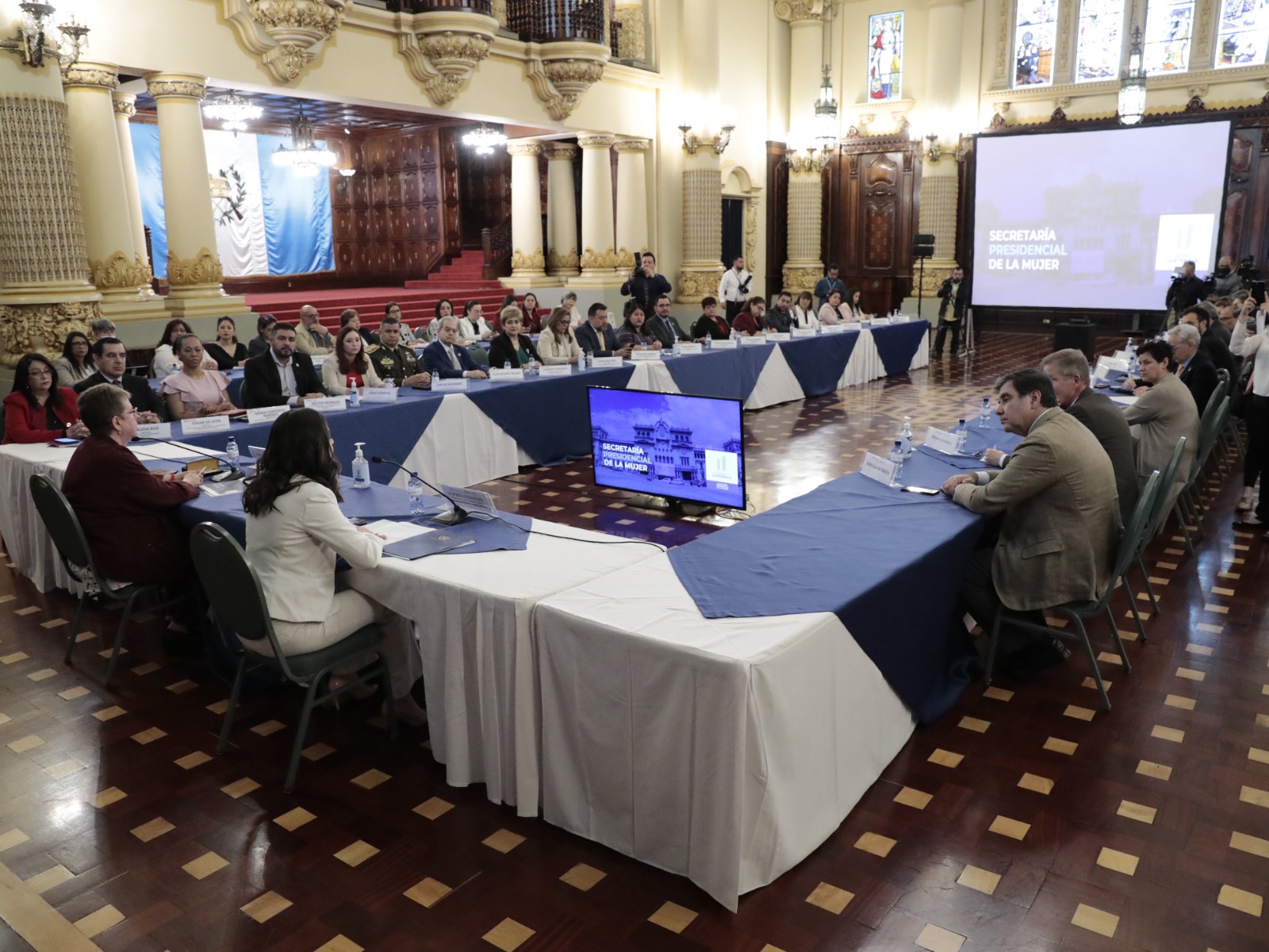 Planifican y fortalecen acciones para erradicación de violencia contra la mujer