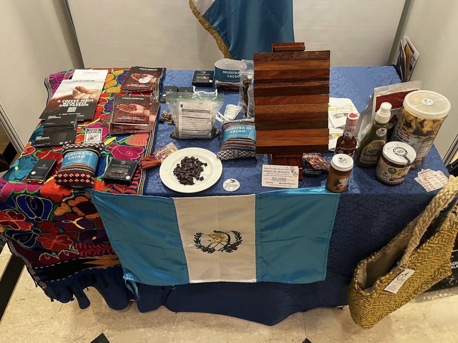 Empresas guatemaltecas exponen sus productos en India