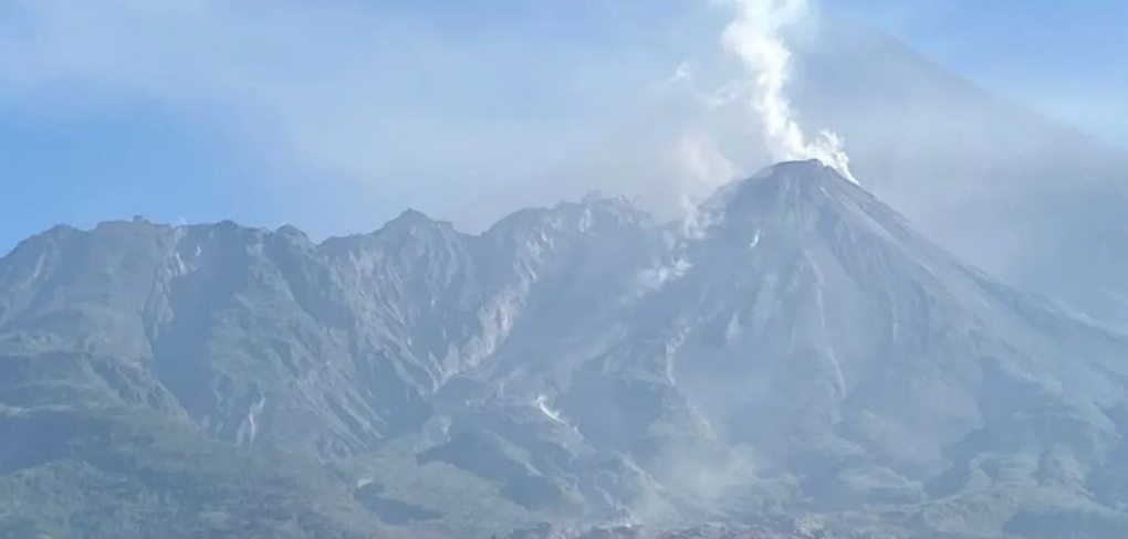 Volcán Santiaguito mantiene actividad alta