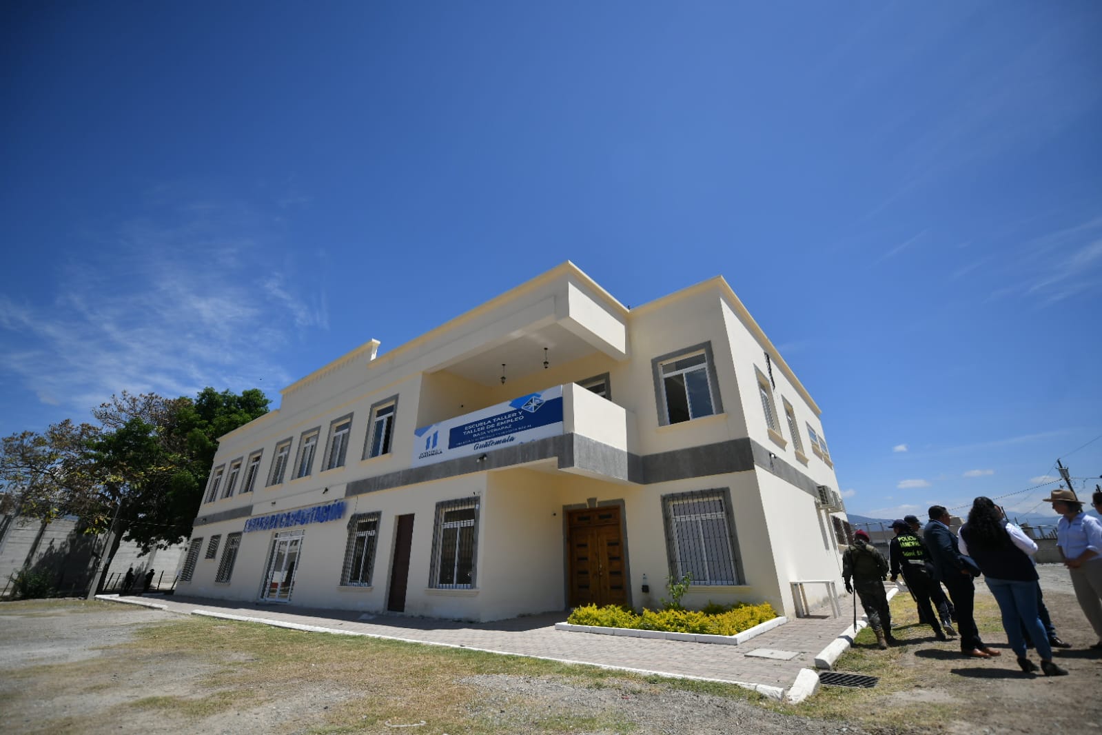 Supervisan avances de escuela taller en Salamá, Baja Verapaz