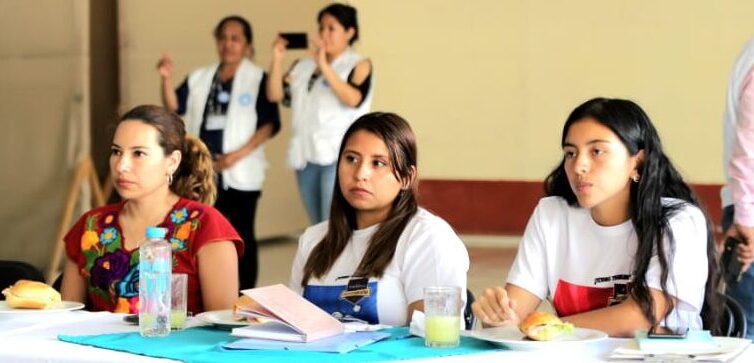 Promueven empoderamiento de la mujer en territorio altaverapacense