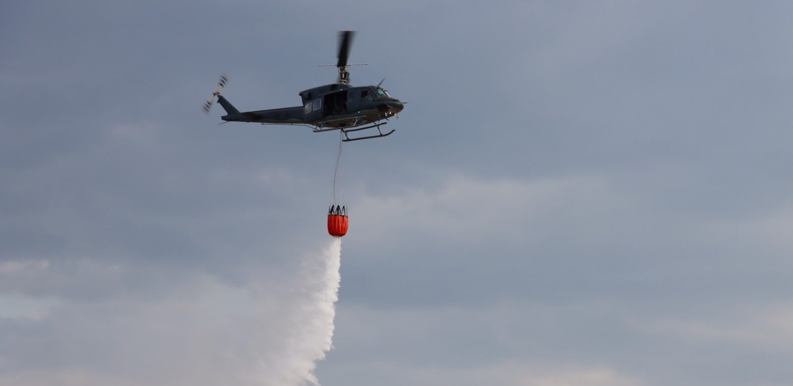 Petén fortalece combate de incendios forestales por vía aérea