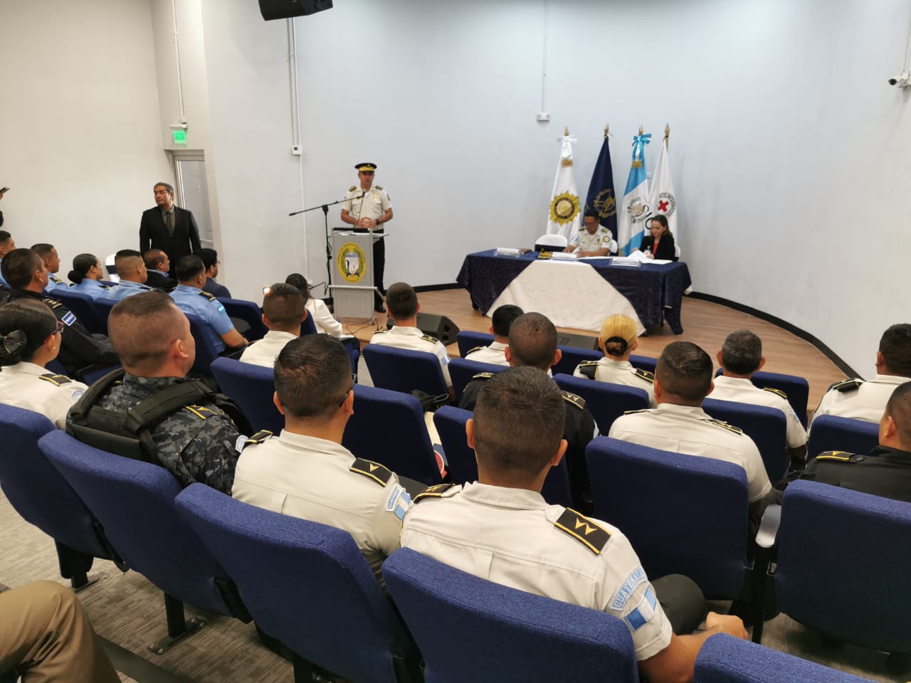 Desarrollan curso de formadores en uso de la fuerza y principios humanitarios