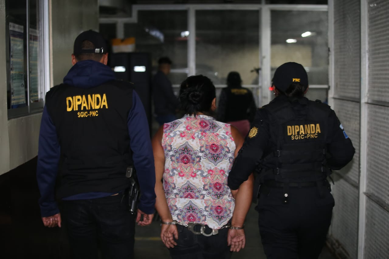 Ejecutan órdenes de captura contra presuntas extorsionistas
