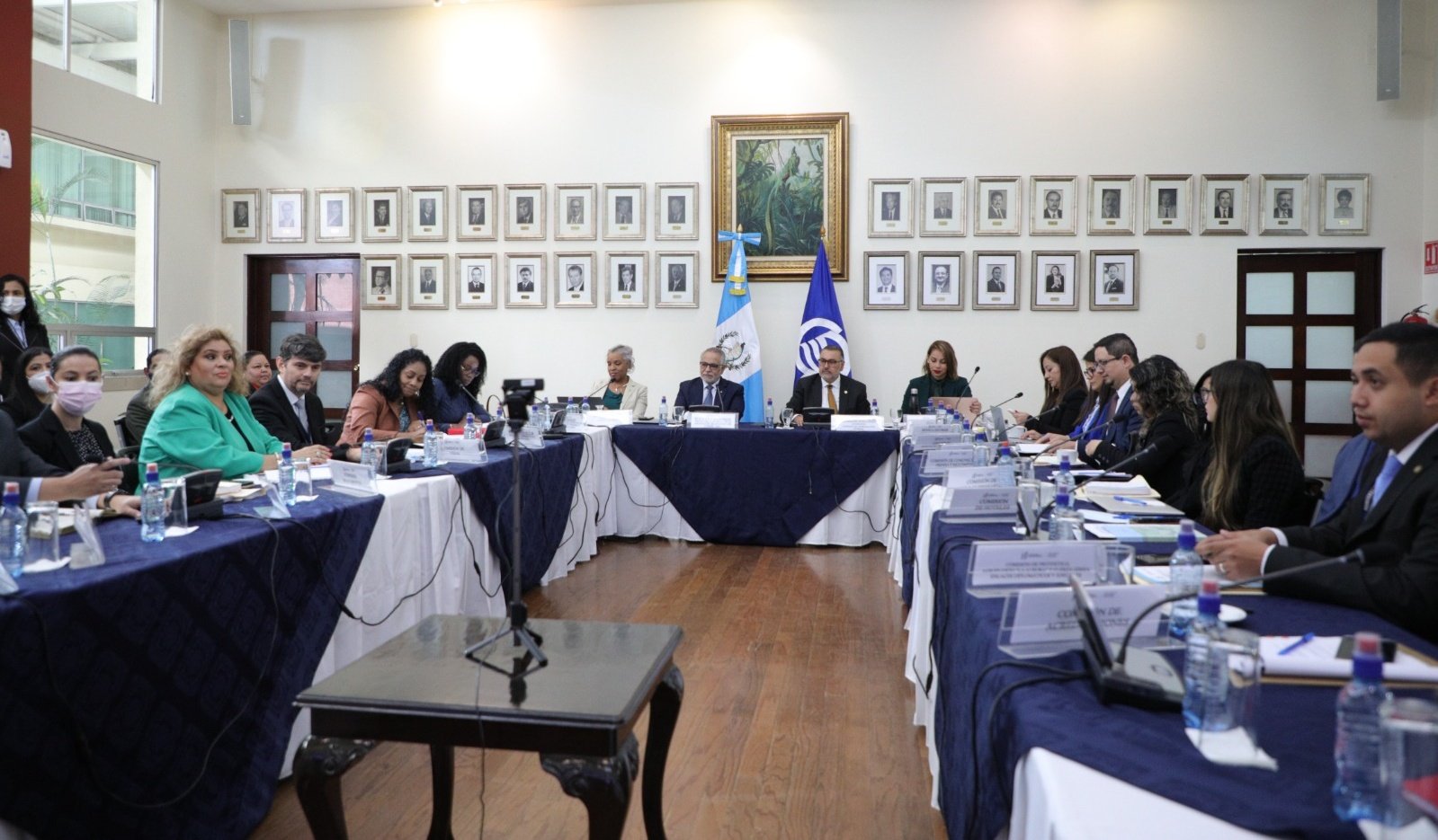 Autoridades han efectuado reuniones previo a la cumbre. /Foto: Minex