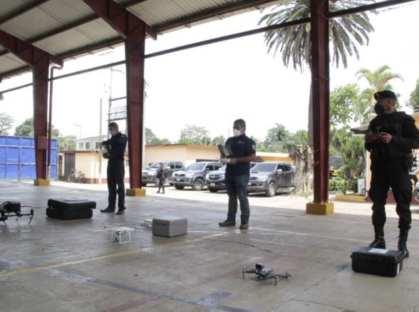 PNC emplea equipo tecnológico para fortalecer seguridad y planes operativos