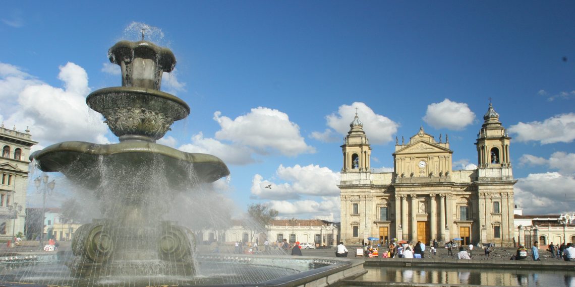 Calificación internacional permitirá el crecimiento sostenible de la economía guatemalteca