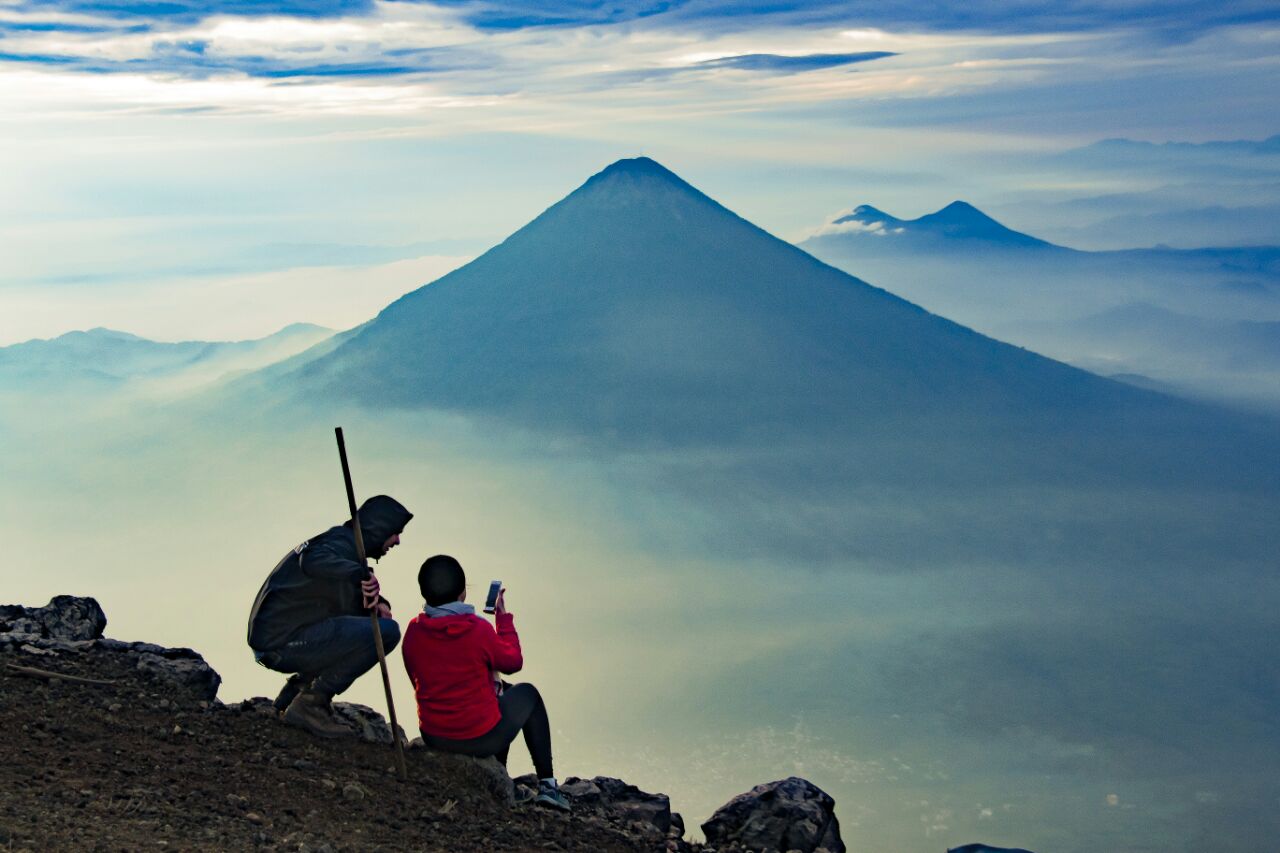 Registro de turistas al volcán Acatenango será digital