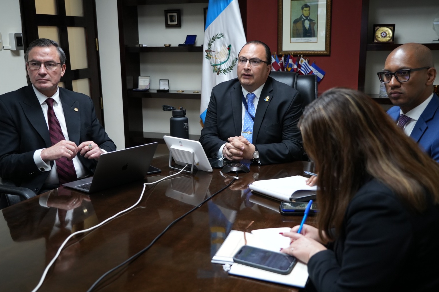 Desarrollan reunión interinstitucional para dar seguimiento y apoyo a las víctimas de incendio en Ciudad Juárez