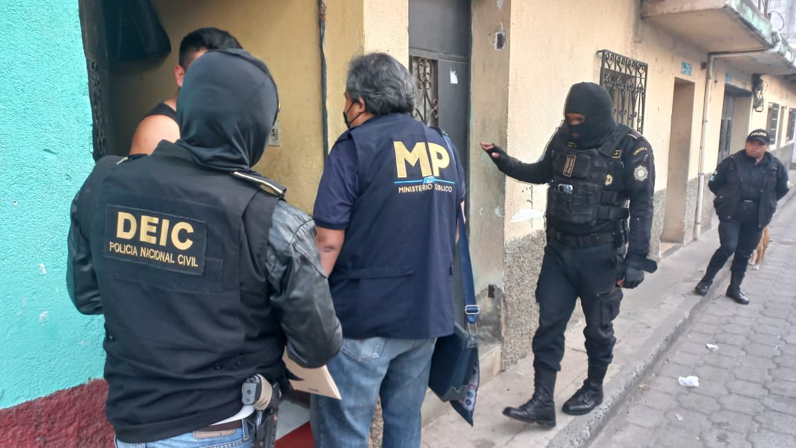 Ejecutan 21 allanamientos para desarticular estructuras criminales