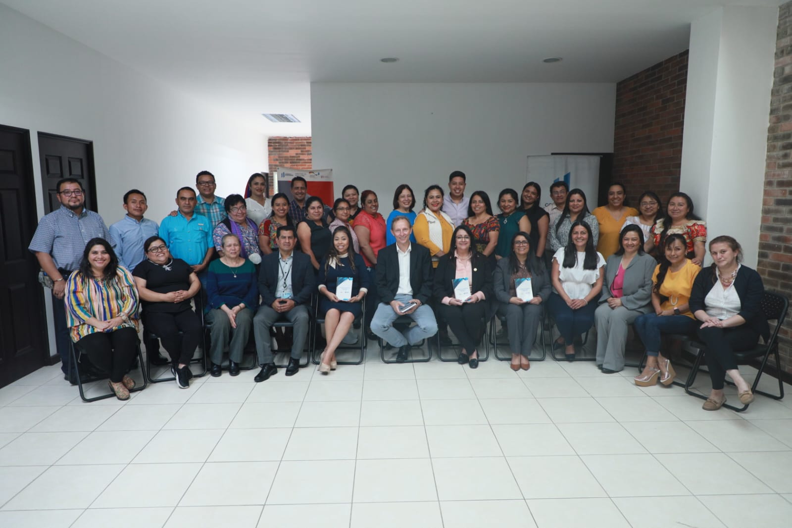 Realizan segunda sesión presencial de la maestría de políticas educativas para docentes guatemaltecos
