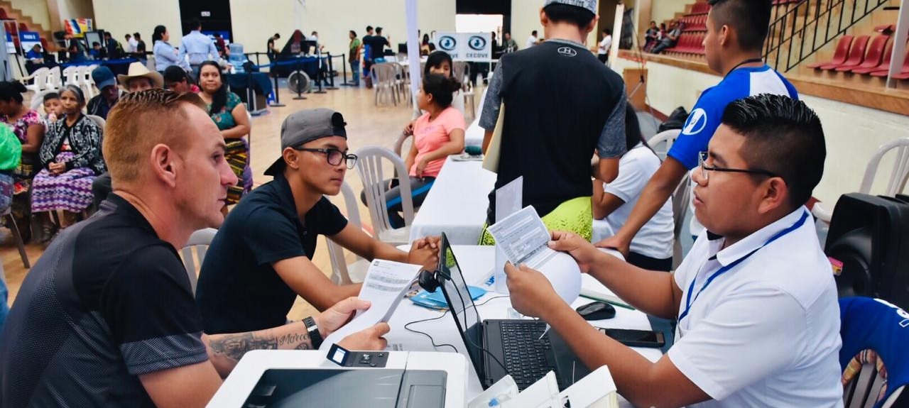Descentralización de servicios favorece a población de Morales