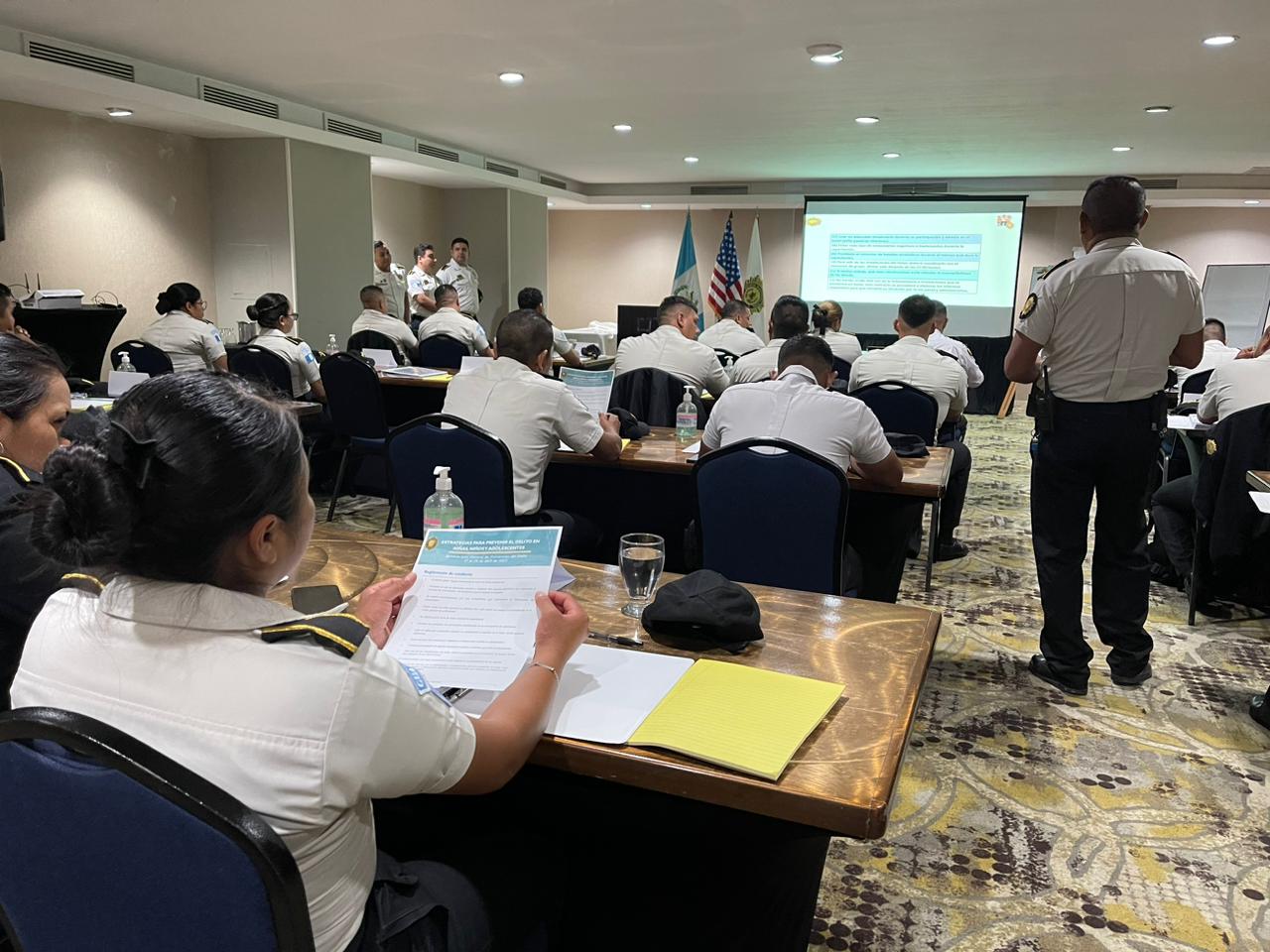 Agentes de PNC fortalecen procesos de formación