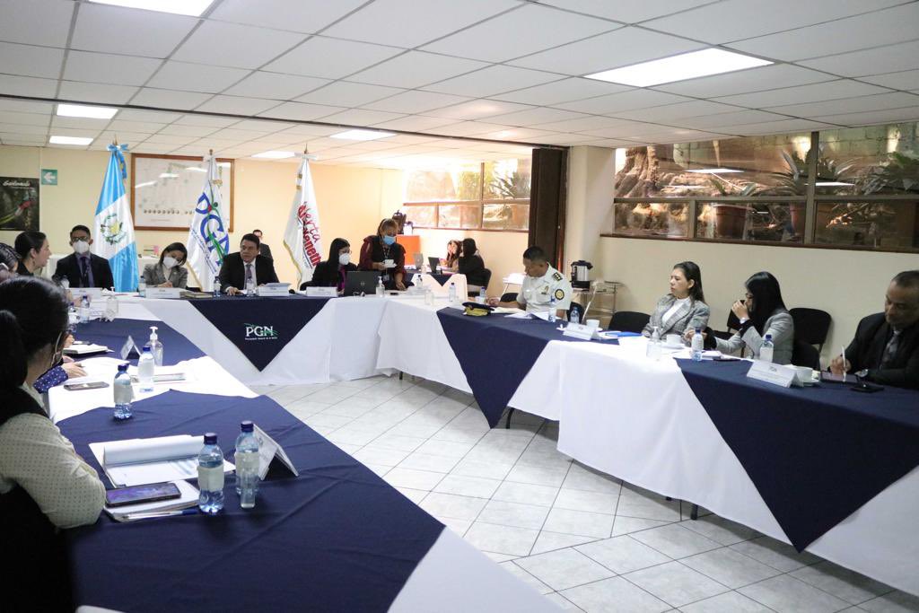 Más de 2 mil 200 personas capacitadas en protección de niñez y adolescencia