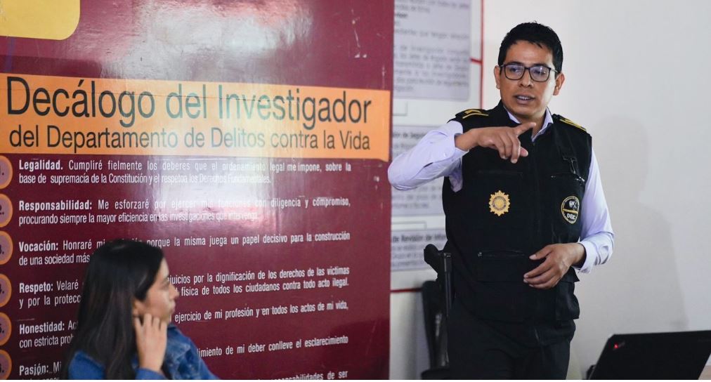 PNC brinda capacitación a estudiantes de la Usac