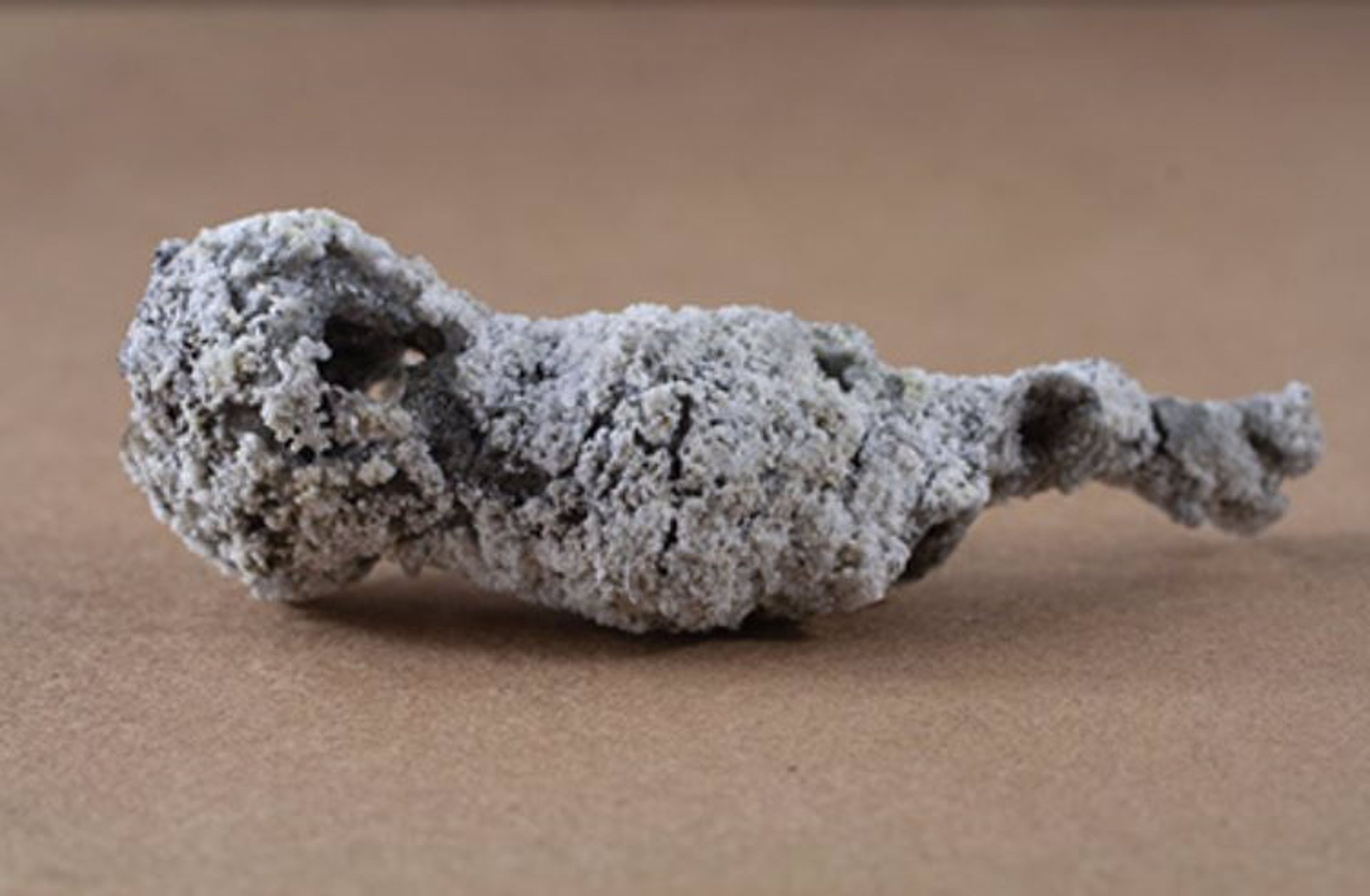 Material formado por un rayo en Florida puede ser un nuevo mineral