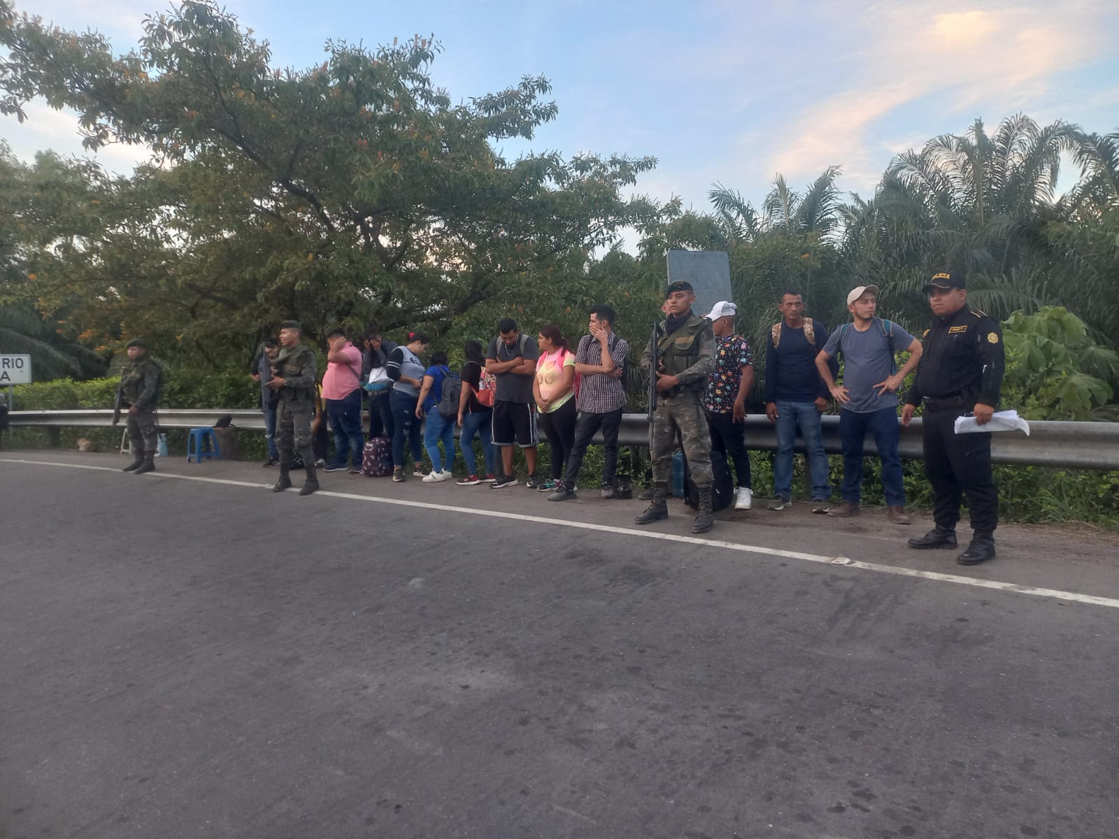 PNC rescata a 164 migrantes en San Marcos