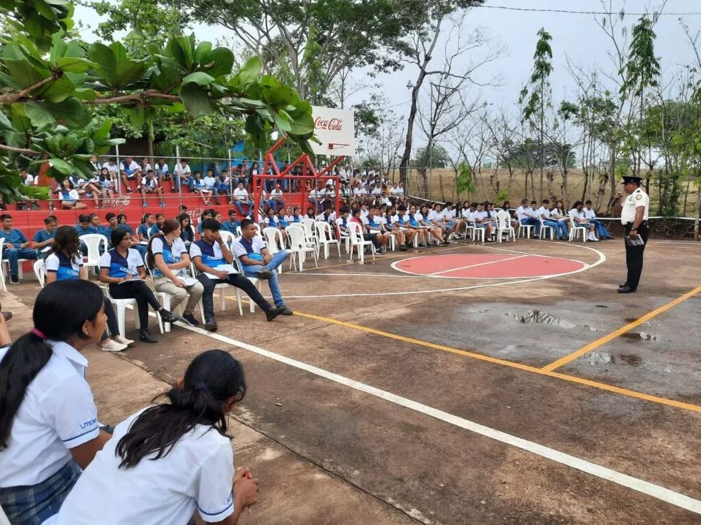 Más de 70 mil estudiantes serán capacitados en temas de prevención