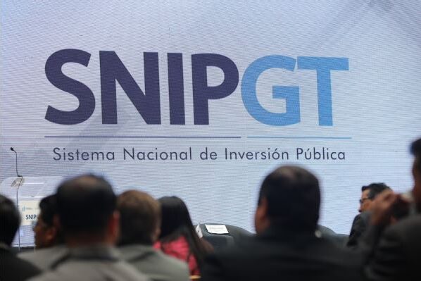 Actualizan plataforma del Sistema Nacional de Inversión Pública