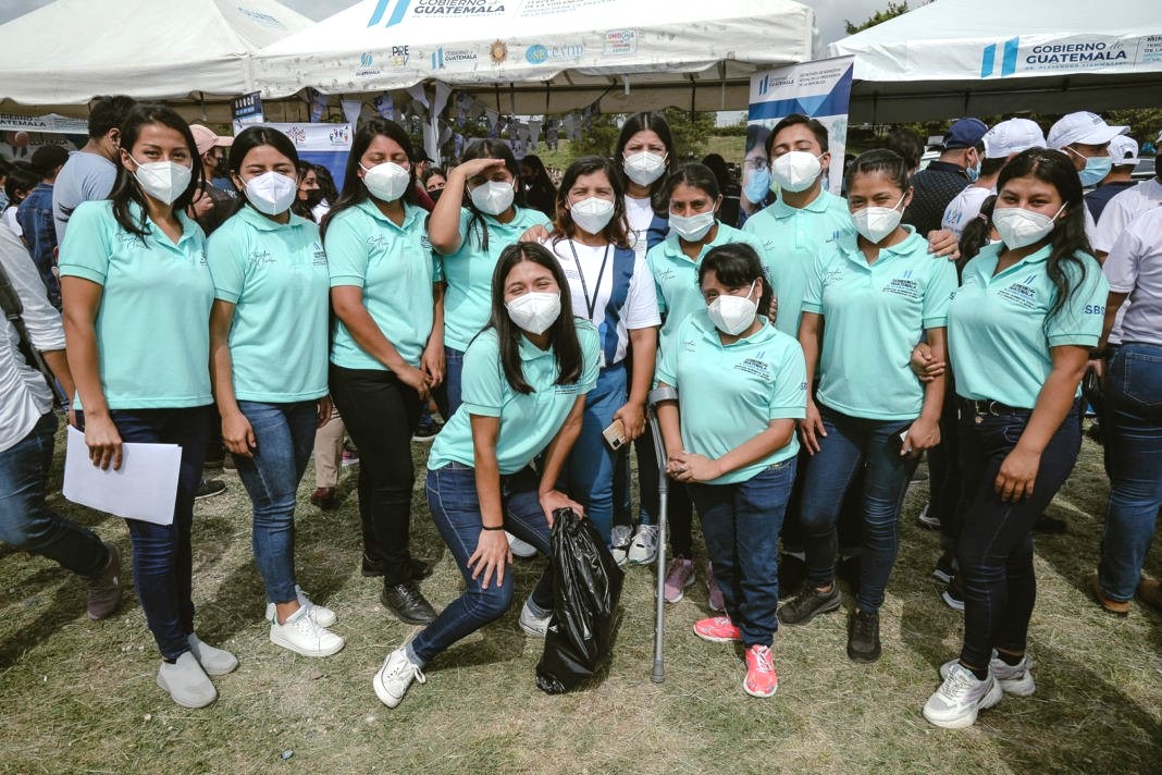 Jóvenes comienzan servicio cívico en la SBS