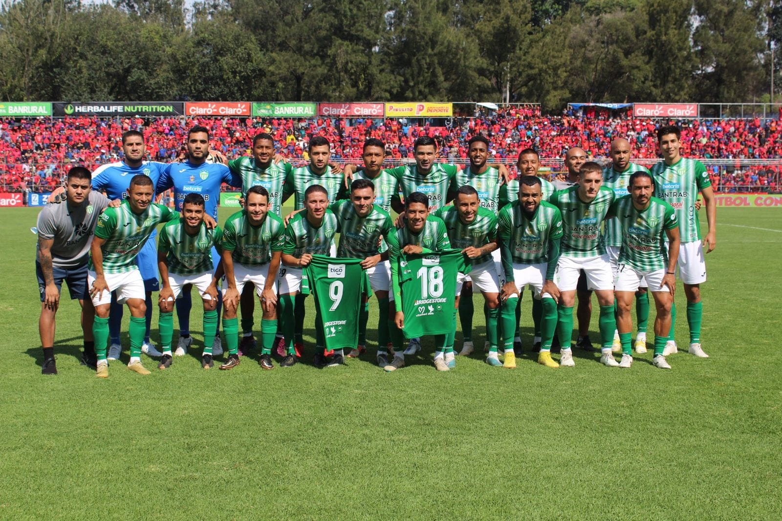 Antigua GFC apaga el infierno de El Trébol