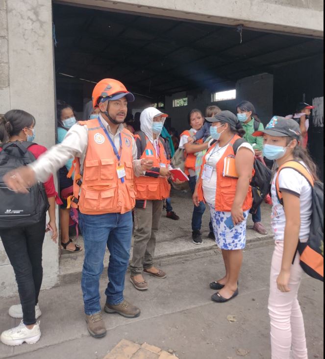 Conred declarará alerta anaranjada institucional por actividad del volcán de Fuego