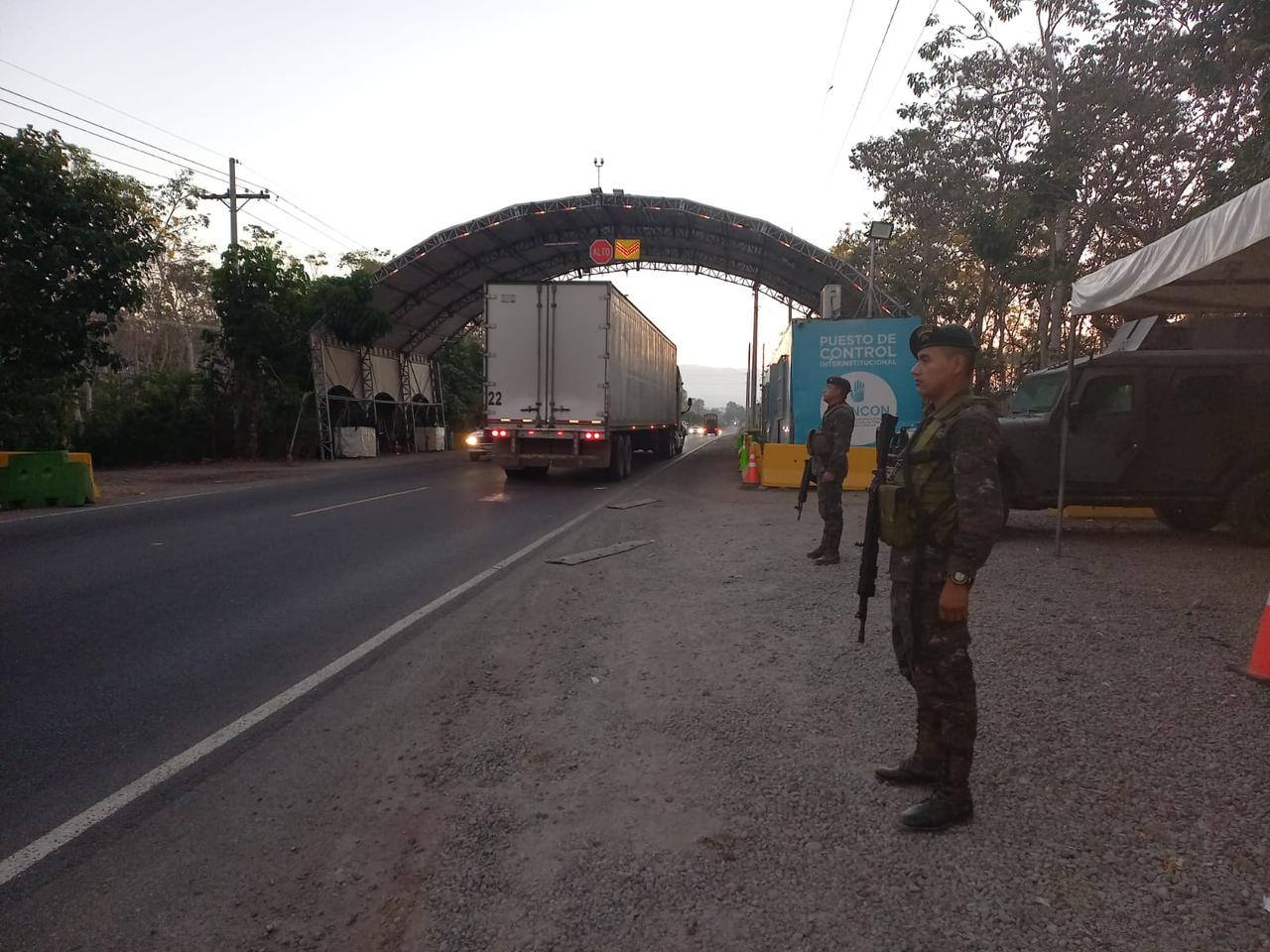 Puestos de control contribuyen a la seguridad aduanera