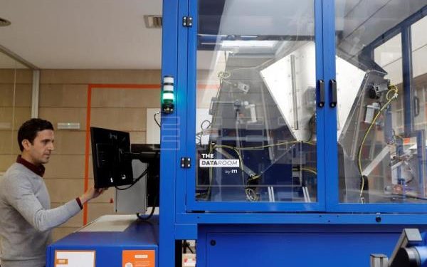 Sugieren marcas de agua en imágenes y textos creados por robots