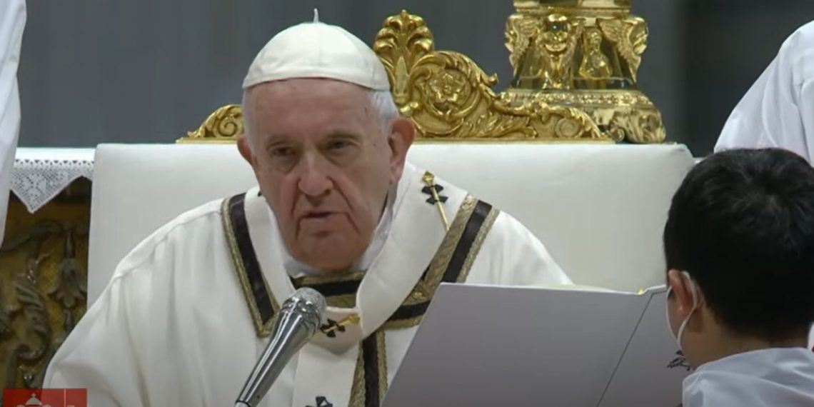 El Papa pide que el miedo no haga cerrar las puertas al extranjero o al diferente