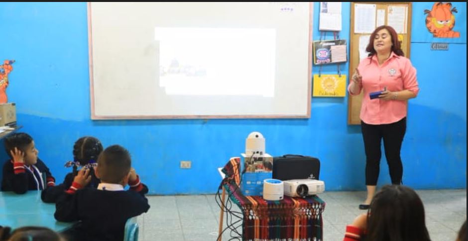 Taller promueve la tecnología en el aula