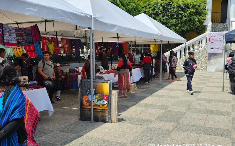 Impulsan crecimiento de emprendedores a través de bazar.