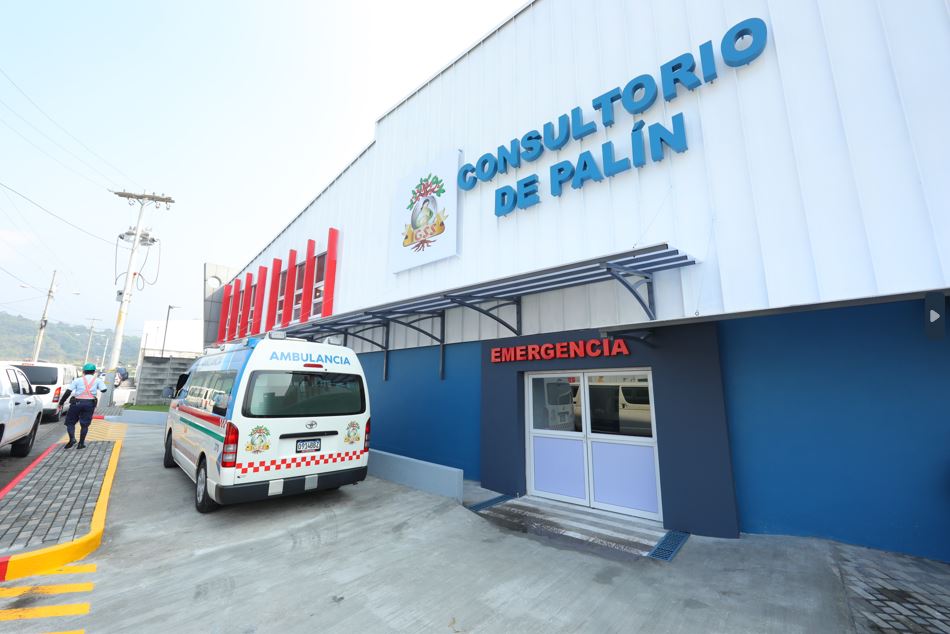 Vecinos de Escuintla afiliados al IGSS son beneficiados con nuevo consultorio