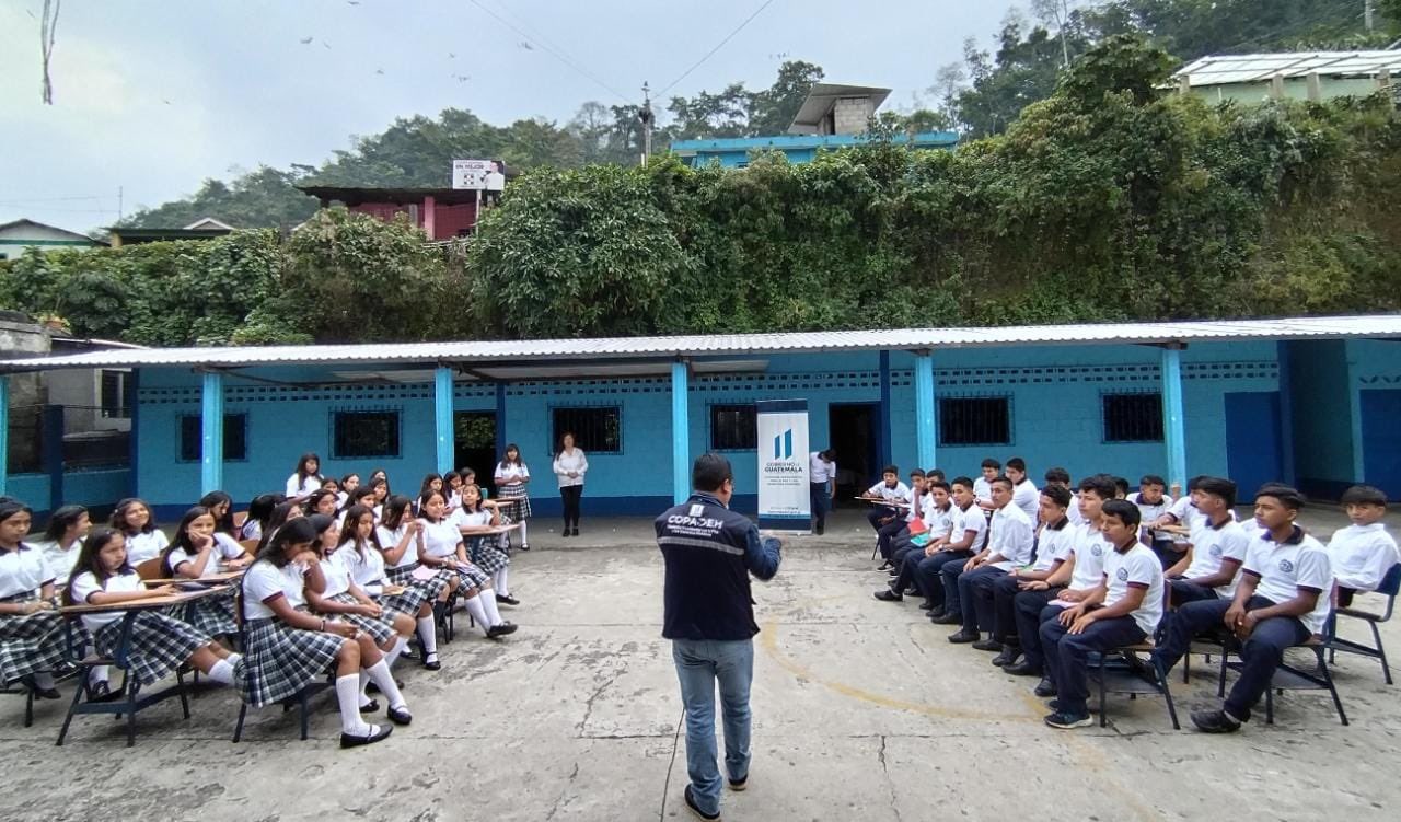 Estudiantes en San Pablo, San Marcos, fortalecen conocimientos para prevenir delitos